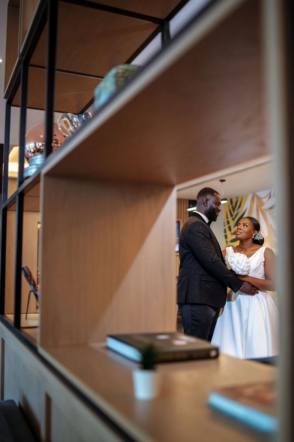 Wedding Reception Flash Photography: 5 Expert Tips from Cameraboss