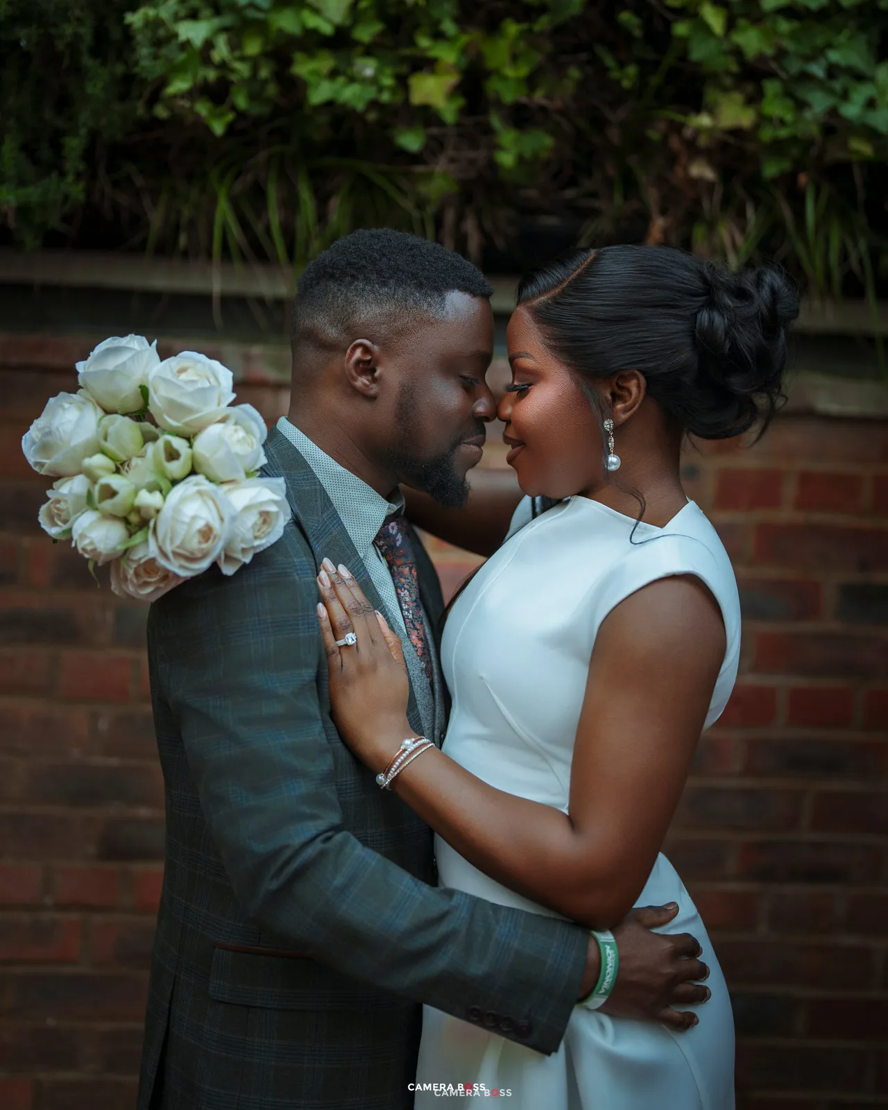 Wedding Content Creators vs Photographers: What UK Couples Need to Know in 2026